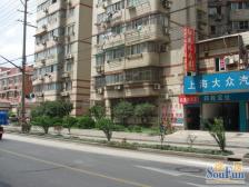 西班牙风格,房型正气,繁华地段,客厅带阳台,法式小高层