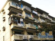 中间楼层,精装修原始三房户型,视野采光好 楼层佳