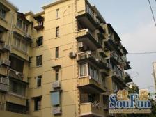 中间楼层,精装修原始三房户型,视野采光好 楼层佳