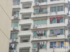 两房轻轨房,离覃家岗小、幼园100米