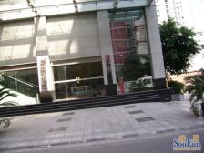 南坪商圈,精品住宅,通气,出来就是步行街。