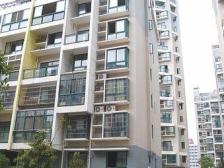 1号地铁口。2010年的电梯房。阳台chao大