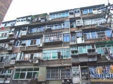 铁路六村 南北通透,采光好 装修好,环镜优美 视野好,诚心出售