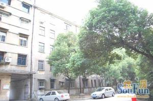 师大南路29号纺织局宿舍南北通透,采光好装修好,环镜优美近地铁视野好,诚心出售