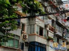 满五年,只有这一套,有天井10平米,有钥匙