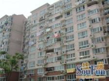 小区安静,一梯两户,85高得房率,中间层户型方正