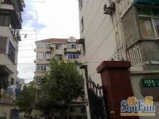 此房满五税费少,中间楼层,全明户型,双轨地铁600米