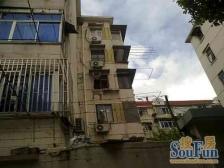 此房满五税费少,中间楼层,全明户型,双轨地铁600米