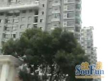 位置安静 大复式 +露台+产权车位+电瓶车库。