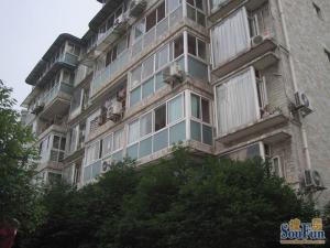 校园春天3室1厅北