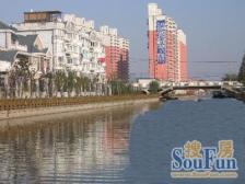 地铁口、精装修小2房,采光好,买进可领包入住