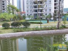 富抱泉花园唯有几套的顶跃,视野看汽博方向。