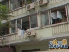 中山公园内环内,中间楼层,标准一室户,单价只要6万6