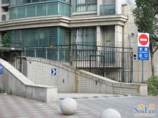 笋盘 小区仅有的两房 低楼层采光无影响