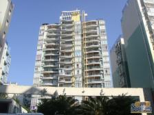 精装修顶跃步梯大三房,户型方正采光好,家具家电齐全