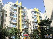 大三房商圈双轻轨旁边,拎包入住,价格可议