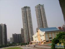 双轻轨+精装大三房+户型方正+住家安静