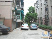 桃花苑商住小区 南北通透,采光好 装修好,环镜优美 视野好,诚心出售