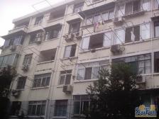 新上经典三室通风效果好精装修可拎包入住满五年
