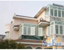 松江新城近地铁独栋别墅户型好而且房子位置好花园大