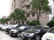 内环地铁口200米、04年、边套大窗全明、税费少采光足