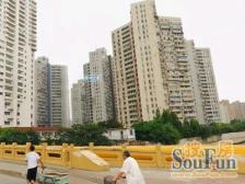滨江边 电梯商品房 高区景观房 地铁一路之隔