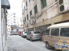 下凤凰坡 南北通透,采光好 中间楼层