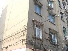 铁路三村 南北通透,采光好 装修好,环镜优美 视野好,诚心出售