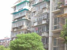 曙光馨居 南北通透,采光好 装修好,环镜优美 近地铁 视野好,诚心出售