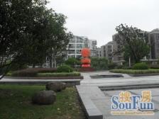 地铁300米中楼层边套户型+采光充足有地下车位诚意出售