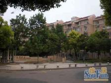 主卧朝南,环境优美,居家装修,诚意出售