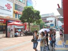 小区环境好,旁边配套齐全,交通便利无遮挡、采光好