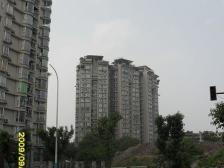 可利用面积大,前后露台,两层带阁楼布局,住家安静