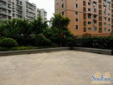 小区楼下就是轻轨站, 交通方便 户型方正 带大阳台