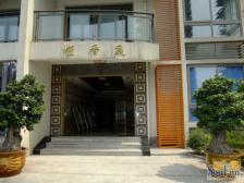 正规三房,一线江景 视野相当开阔 没有遮挡。