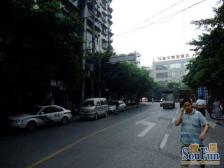 南坪万达商圈步行街旁边三房出售