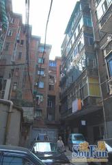 东沐英城 南北通透,采光好 近地铁 中间楼层