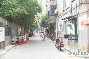 洪城路单位宿舍2房外国语学校正规两房朝南南面无挡诚售