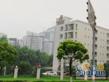 维奇特大厦 2室1厅 南 西北