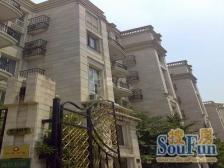 电梯房,主卧朝南,繁华地段,精装修