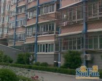 杨泰三村 东区 一梯二户 满五年