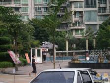 学府路 华宇江南枫庭四房144万