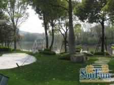 法式风格,全新装修,北进门东南花园,东临自然河道!