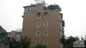 东润风景A区 4室2厅 南