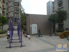 经开区 钻石年代三房108万