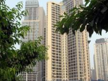 轻轨站100米,出租自住都方便。