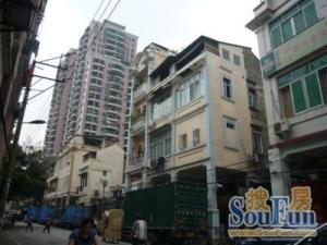 地铁口物业中层厅出阳台两房产权清晰通风采光好