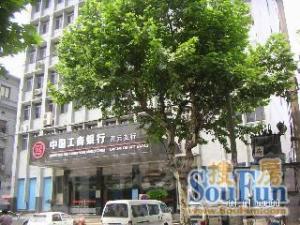 电梯房全明户型两室一厅南北通透近西湖地铁