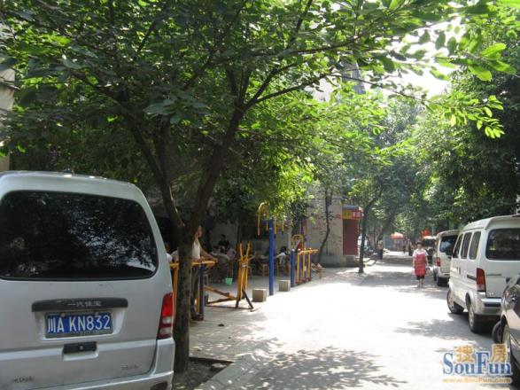 抚琴西北街小区