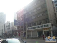 采光通透,出行方便 ,房东诚心卖,户型方正